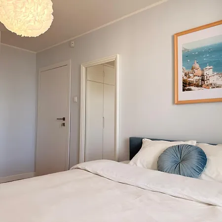 Przy Plazy - Hallera 253 Apartment