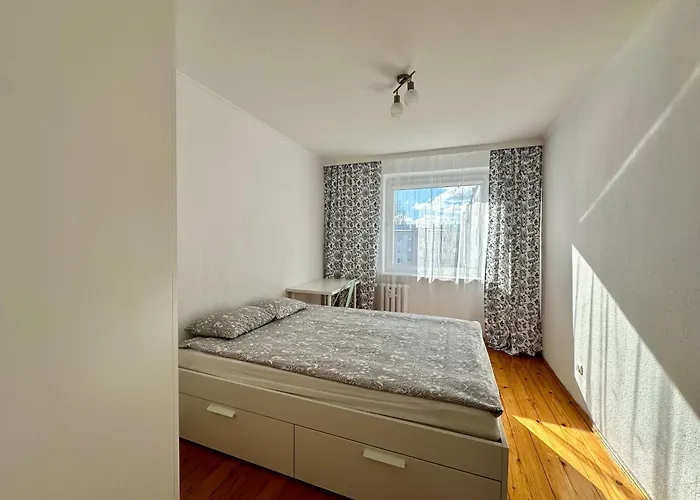 Apartman Przy Plazy - Hallera 253 *